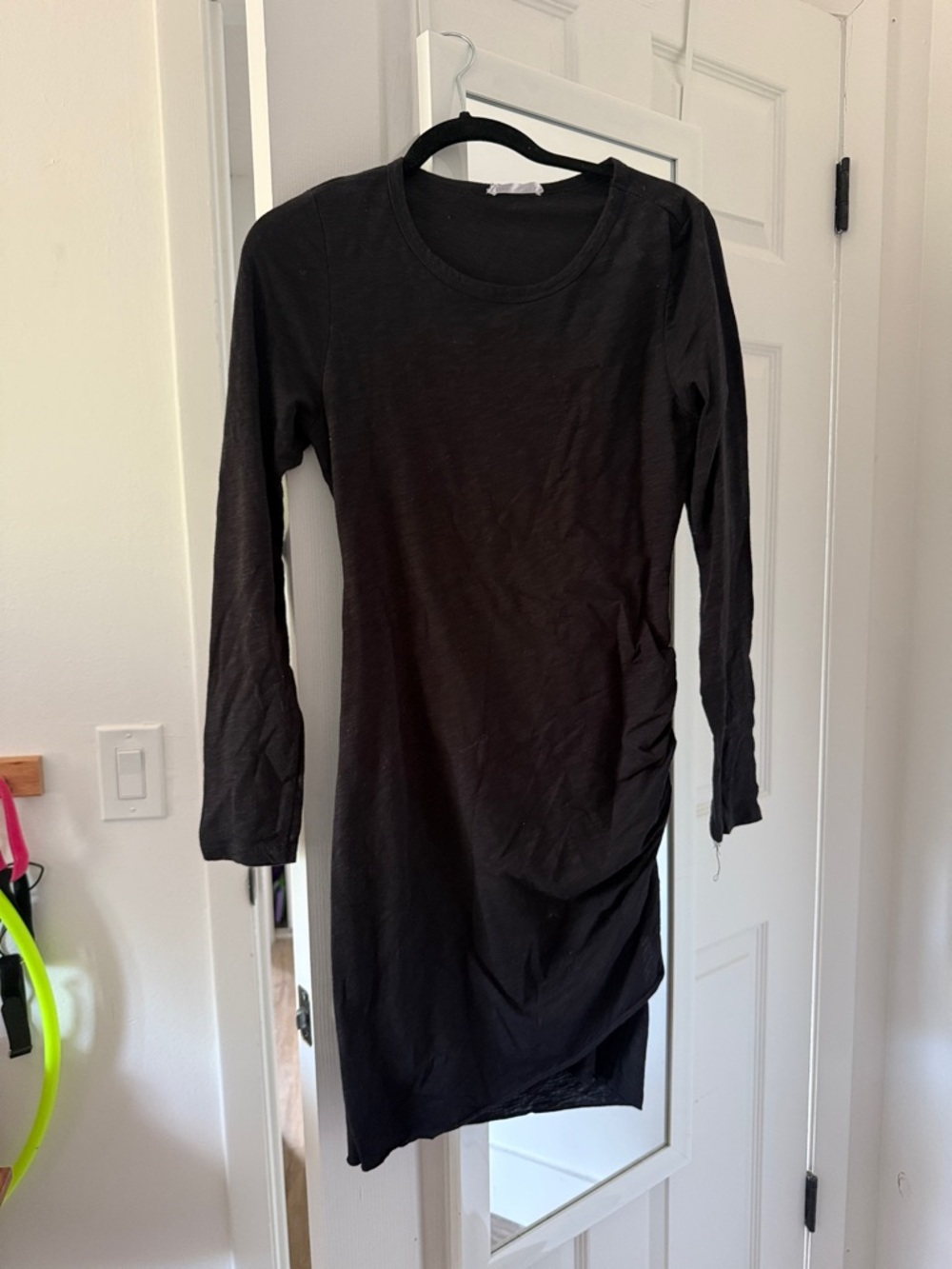 Wasabi + mint Black Long-Sleeve Ruched Women’s Dress